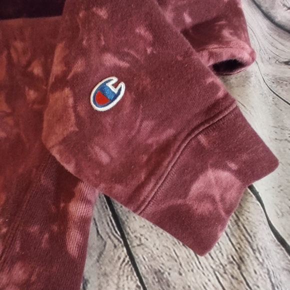 Champion Reverse Weave Tie Dye Red Sweatshirt Pullover Size Small - Picture 4 of 11